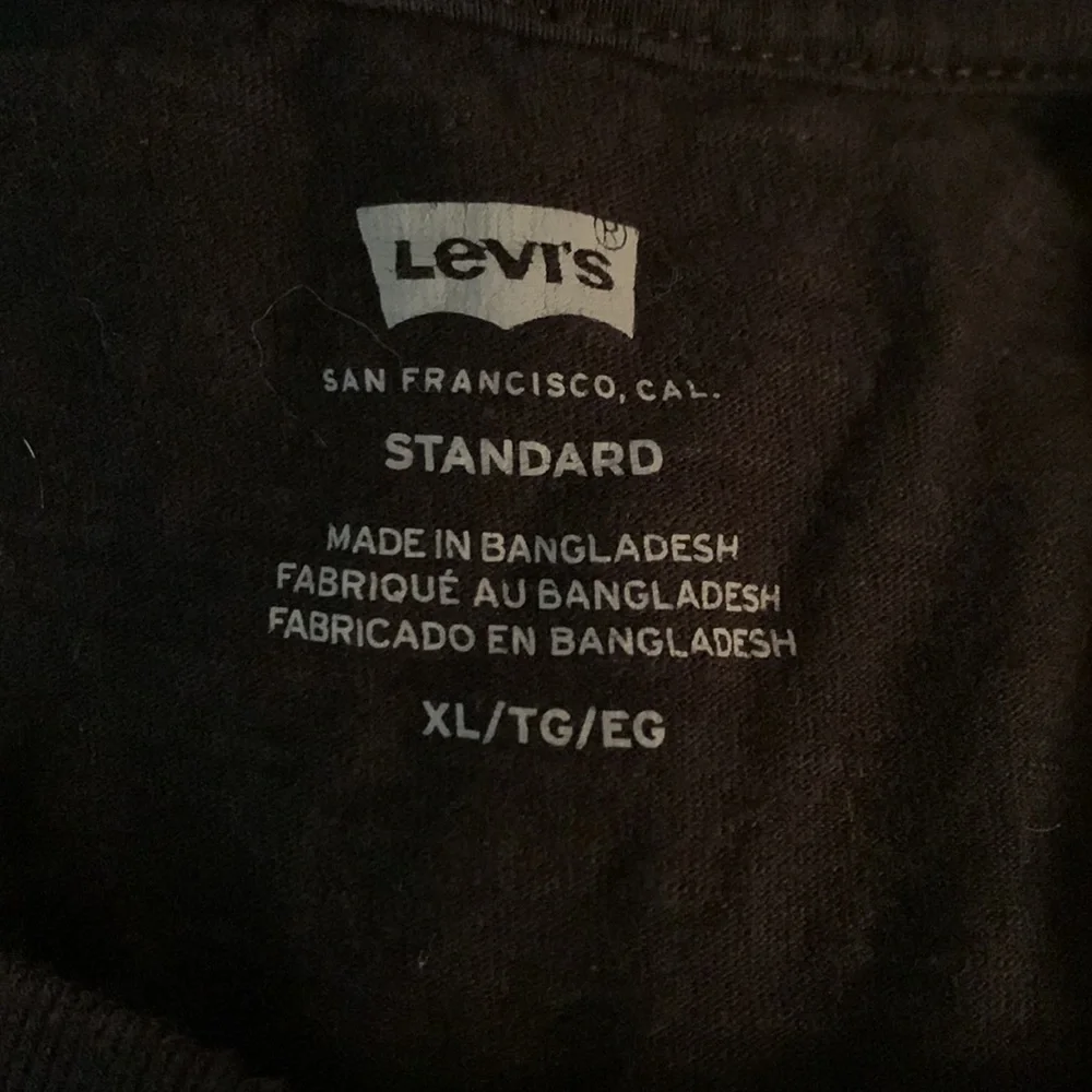 Men’s Levi’s standard tee - Picture 4 of 4
